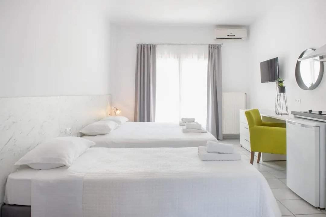 Hotel Papanikolaou Иериссос Экстерьер фото