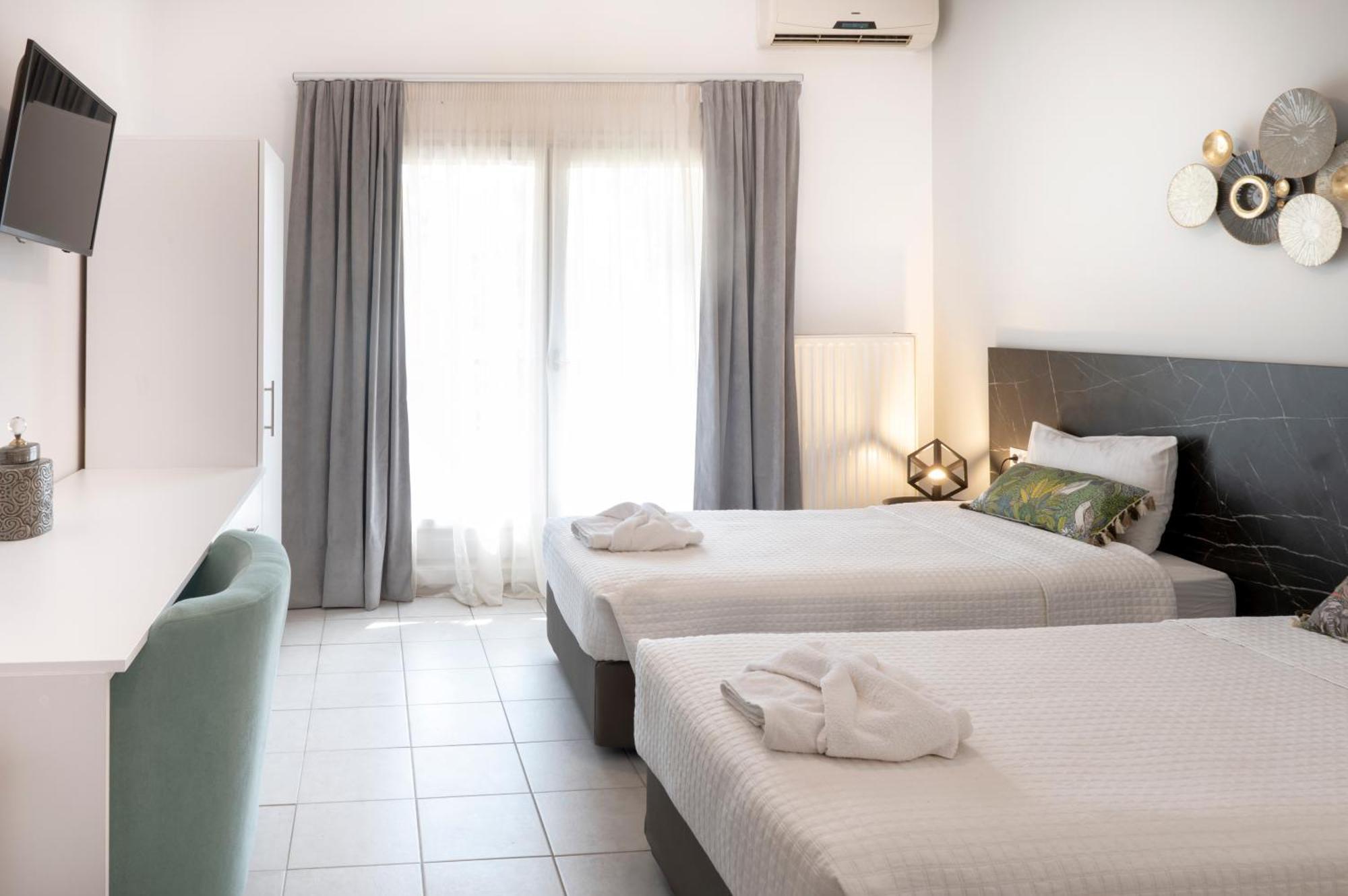 Hotel Papanikolaou Иериссос Экстерьер фото